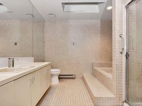 27 Fairway Drive, Manhasset NY 11030