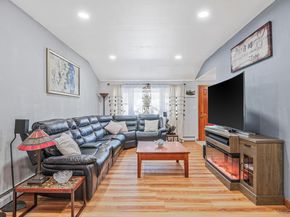 14 Mount Wilson Avenue, Farmingville NY 11738