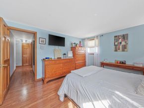 14 Mount Wilson Avenue, Farmingville NY 11738