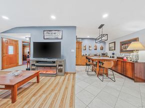 14 Mount Wilson Avenue, Farmingville NY 11738