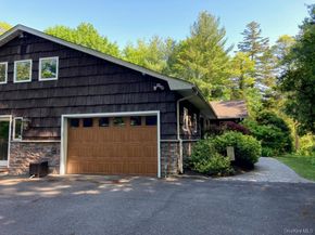 5 Mannetto Hill Road, Huntington NY 11743