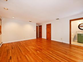 5 Mannetto Hill Road, Huntington NY 11743