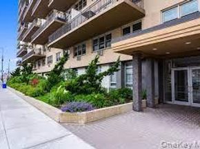 25 Neptune Boulevard 4F, Long Beach NY 11561