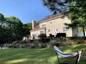 1 Brittany Court, Ridge NY 11961