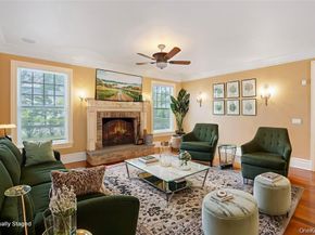 52 Brushy Neck Lane, Westhampton NY 11977