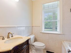 52 Brushy Neck Lane, Westhampton NY 11977