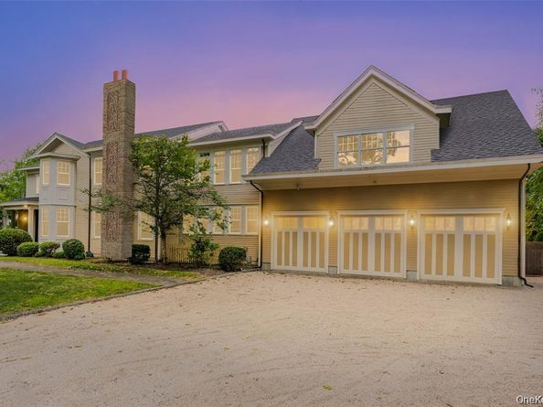 52 Brushy Neck Lane, Westhampton NY 11977