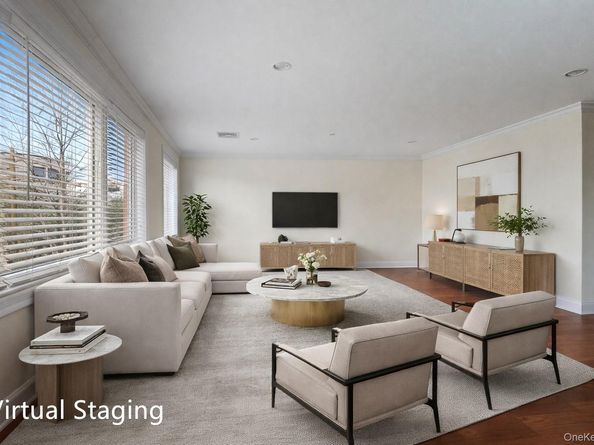 171 Great Neck Road 2k, Great Neck NY 11021