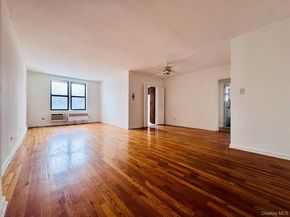 141-05 Pershing Crescent 202, Briarwood NY 11432