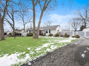 24 Park Place, Patchogue NY 11772