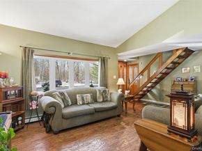 1039 Sipp Avenue, Medford NY 11763