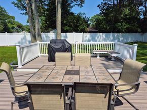 1039 Sipp Avenue, Medford NY 11763