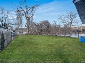 4902 Express Drive S, Ronkonkoma NY 11779