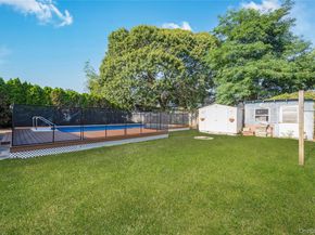 4 William Street, Copiague NY 11726