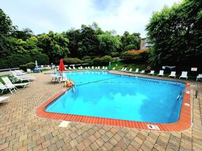 1840 Crompond Road 5C4, Peekskill NY 10566