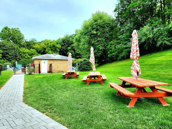 1840 Crompond Road 5C4, Peekskill NY 10566