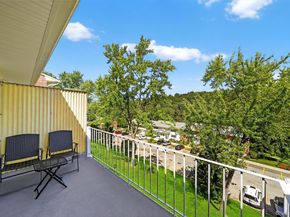 1840 Crompond Road 5C4, Peekskill NY 10566