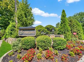 1840 Crompond Road 5C4, Peekskill NY 10566