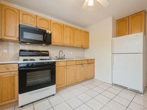 73-21 220th Street 139B2, Oakland Gardens NY 11364