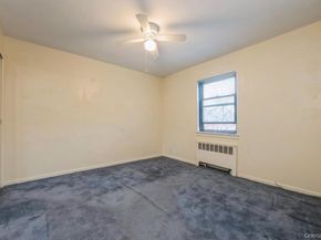 73-21 220th Street 139B2, Oakland Gardens NY 11364