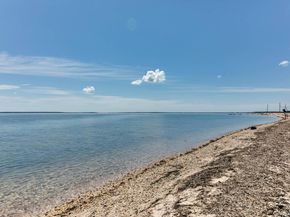 135 Gerard Drive, East Hampton NY 11937