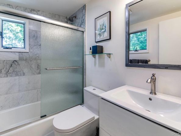 135 Gerard Drive, East Hampton NY 11937