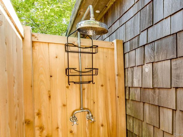 135 Gerard Drive, East Hampton NY 11937