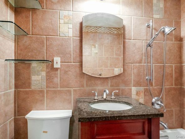 119 De Haven Drive 236, Yonkers NY 10703