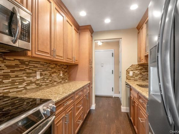 119 De Haven Drive 236, Yonkers NY 10703
