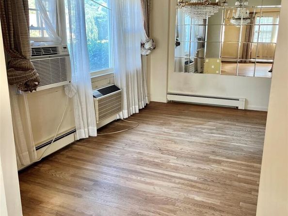 32 Minerva Drive, Yonkers NY 10710