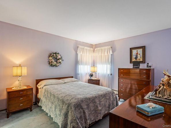 36 Maple Avenue, South Farmingdale NY 11735