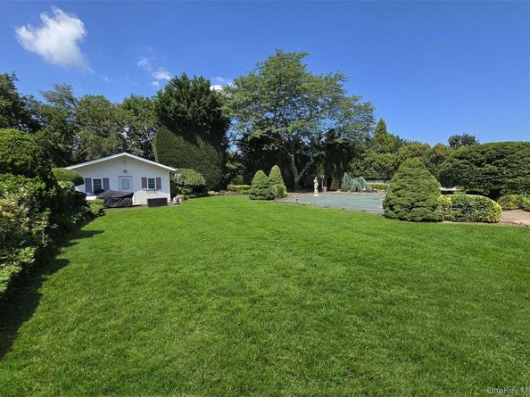 1130 Broadway Avenue, Holbrook NY 11741