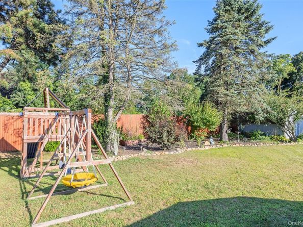 68 Rosemont Avenue, Farmingville NY 11738