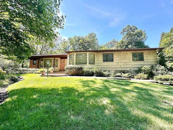 3 Chiswell Drive, Melville NY 11747
