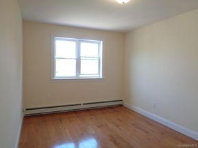 2958 Radcliff Avenue, Bronx NY 10469
