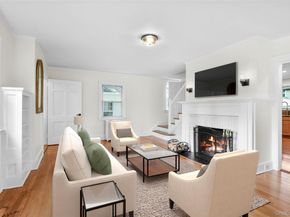 506 Siwanoy Place, Pelham NY 10803