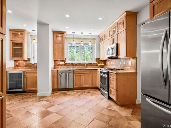 1 Rivermere 1G, Bronxville NY 10708