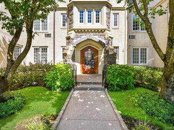 1 Rivermere