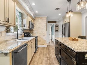 6 Barry Lane, Mount Sinai NY 11766