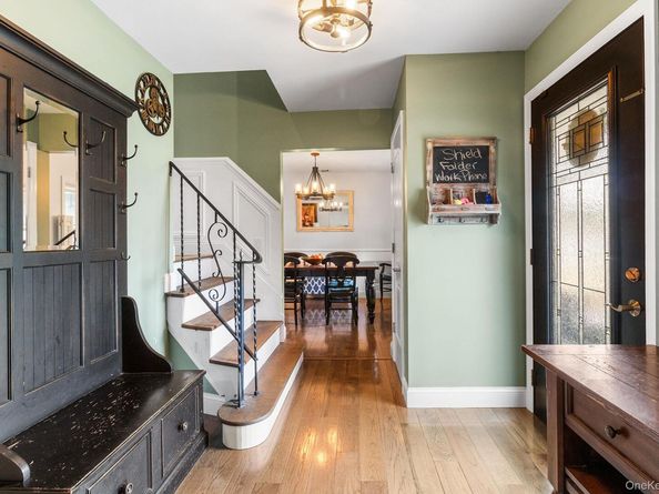 6 Barry Lane, Mount Sinai NY 11766