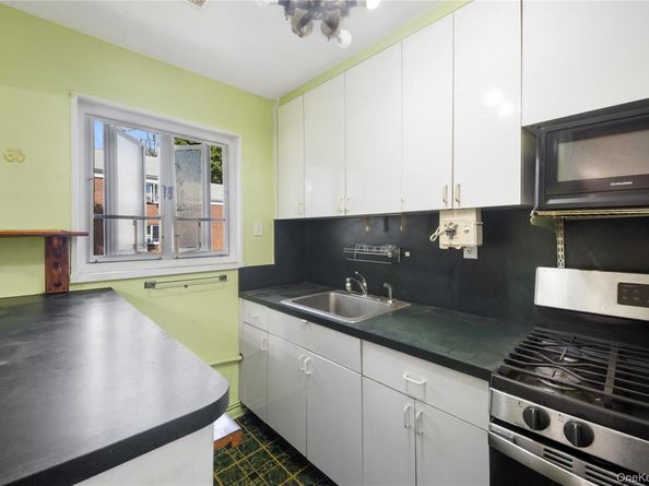 226-29 Manor Road UPPER, Queens Village NY 11427