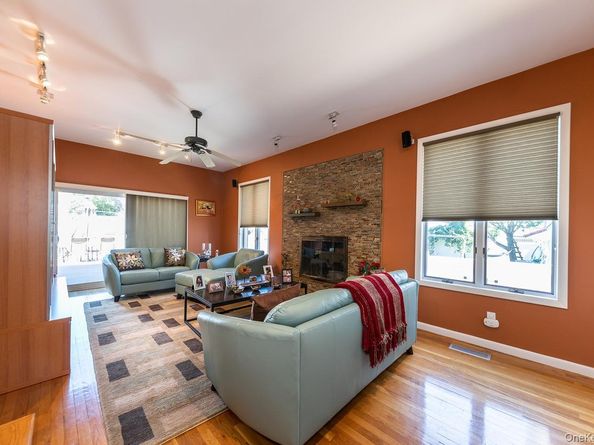 257 E Olive Street, Long Beach NY 11561