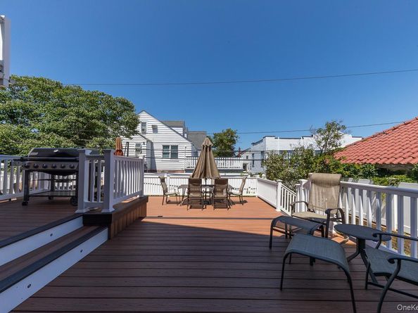257 E Olive Street, Long Beach NY 11561