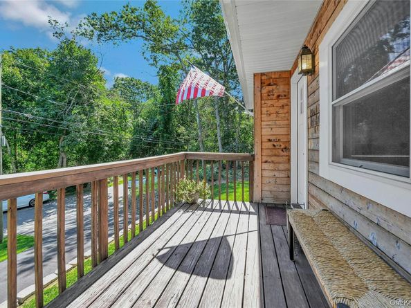2 Setauket Trail, Ridge NY 11961