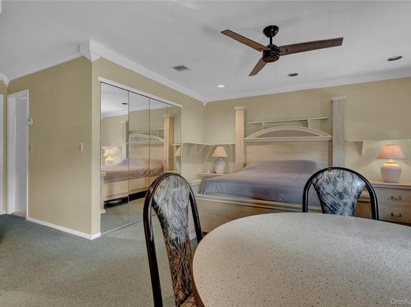5 Delaware Court, Coram NY 11727