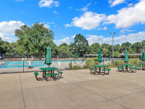 5 Delaware Court, Coram NY 11727
