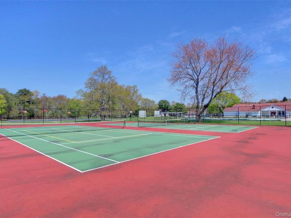 5 Delaware Court, Coram NY 11727