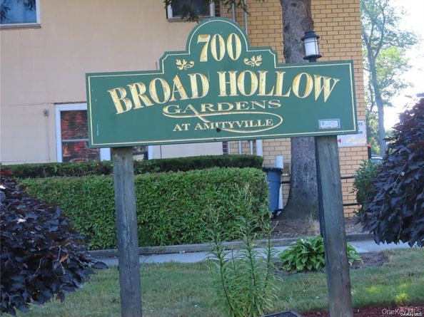 700 Broadway 22, Amityville NY 11701