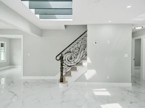 18 Mist Lane, Westbury NY 11590