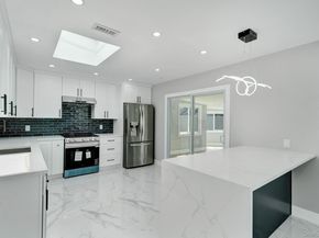 18 Mist Lane, Westbury NY 11590